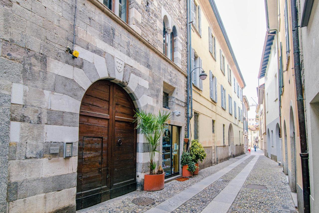 Palazzo Del Pero - The House Of Travelers Apartment Como Bagian luar foto